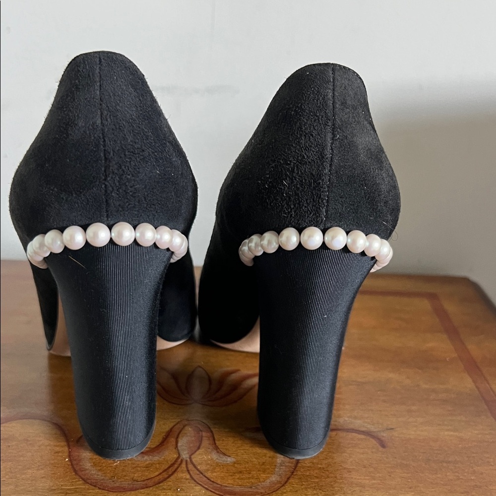 CHANEL Black Suede and Leather Cap-Toe Pumps - Picture 3 of 9